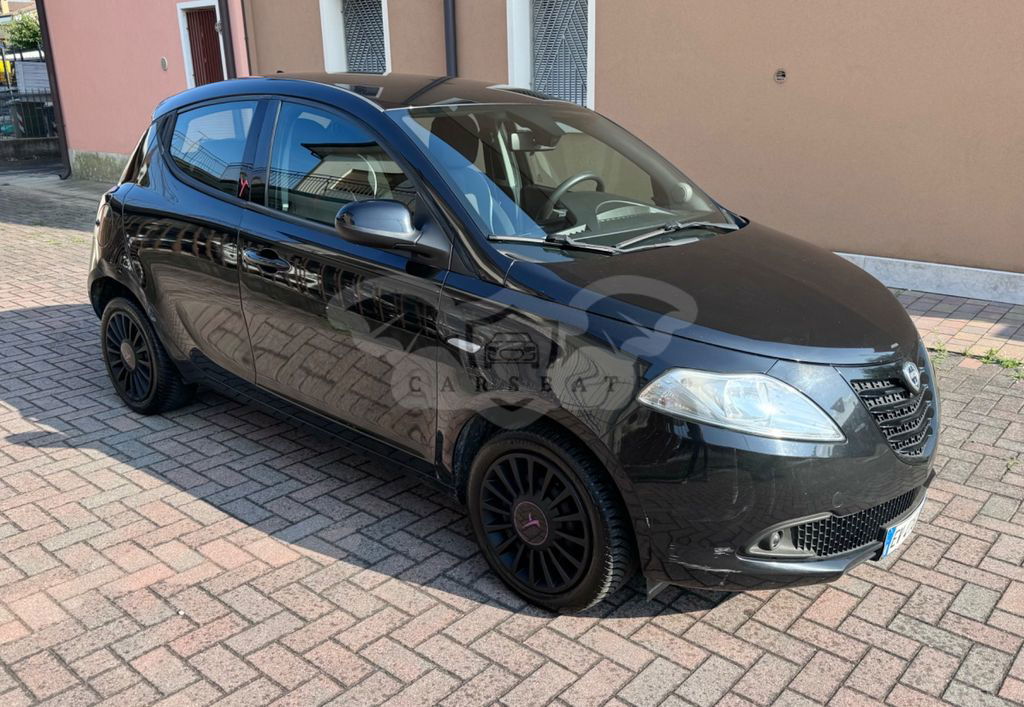 Lancia Ypsilon 2014