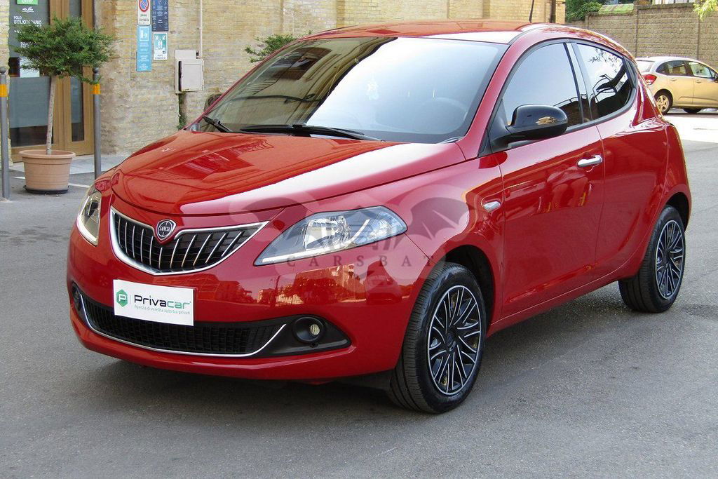Lancia Ypsilon 2023