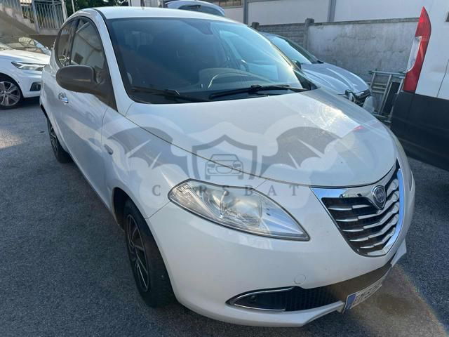 Lancia Ypsilon 2012