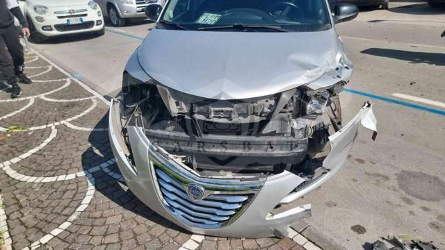 Lancia Ypsilon 2012