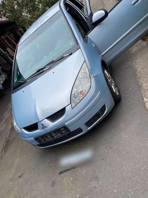 Mitsubishi Colt 2004