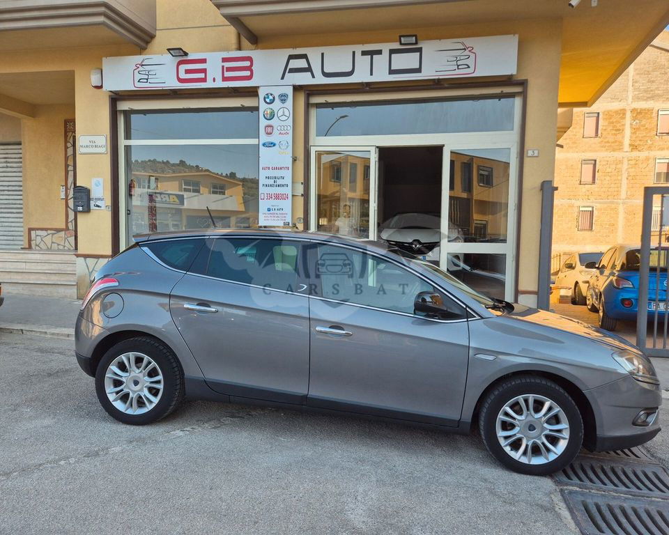 Lancia Delta 2011