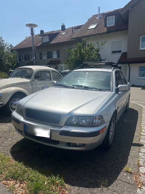 Volvo V40 2022
