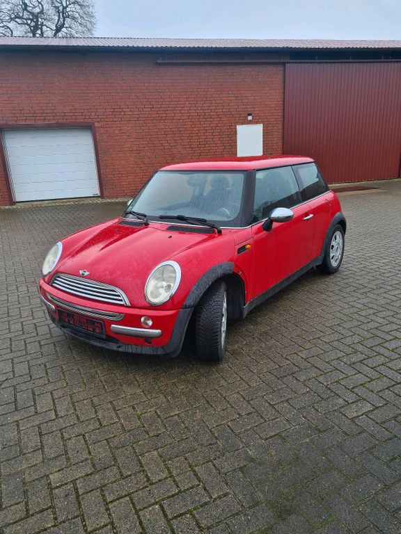 Mini One 2004