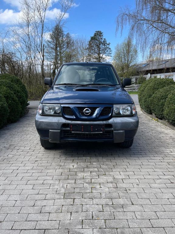 Nissan Terrano 2004