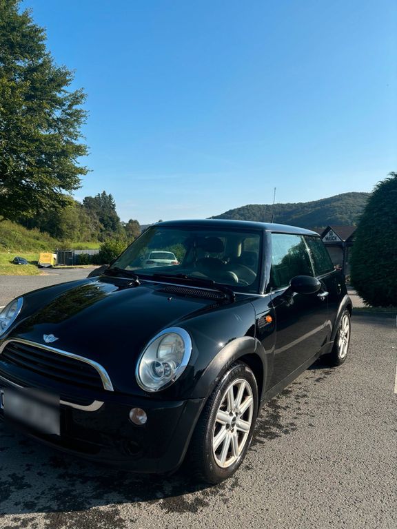 Mini One 2004