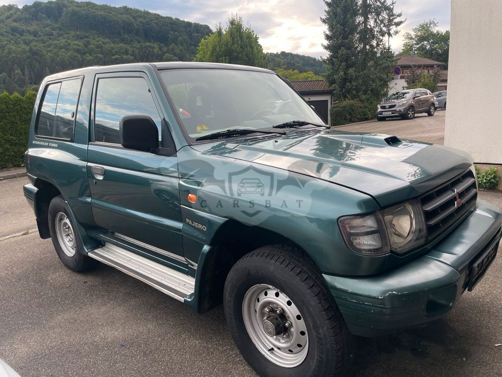 Mitsubishi Pajero 2004