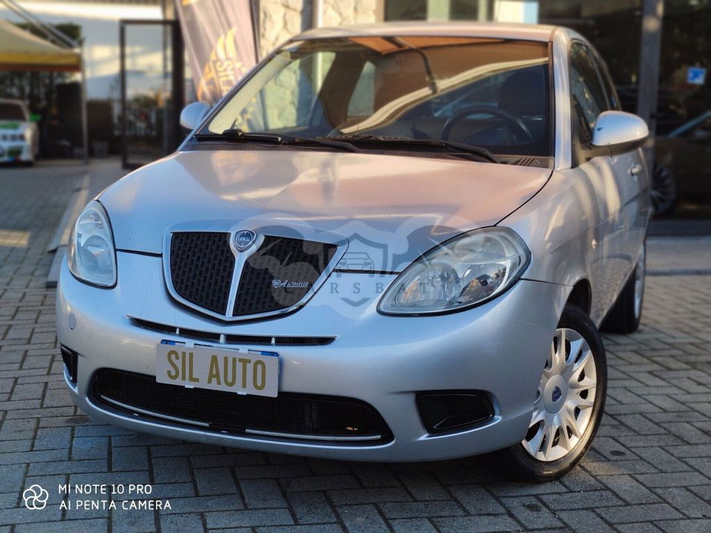 Lancia Ypsilon 2010