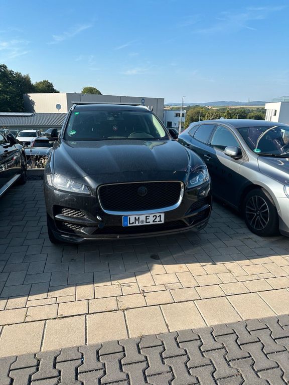 Jaguar F-Pace 2017