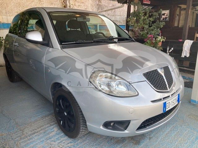 Lancia Ypsilon 2010