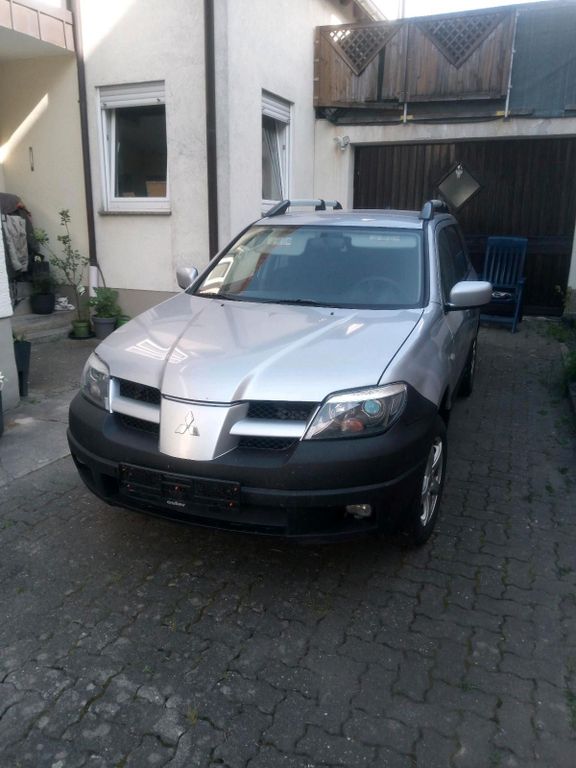 Mitsubishi Outlander 2004