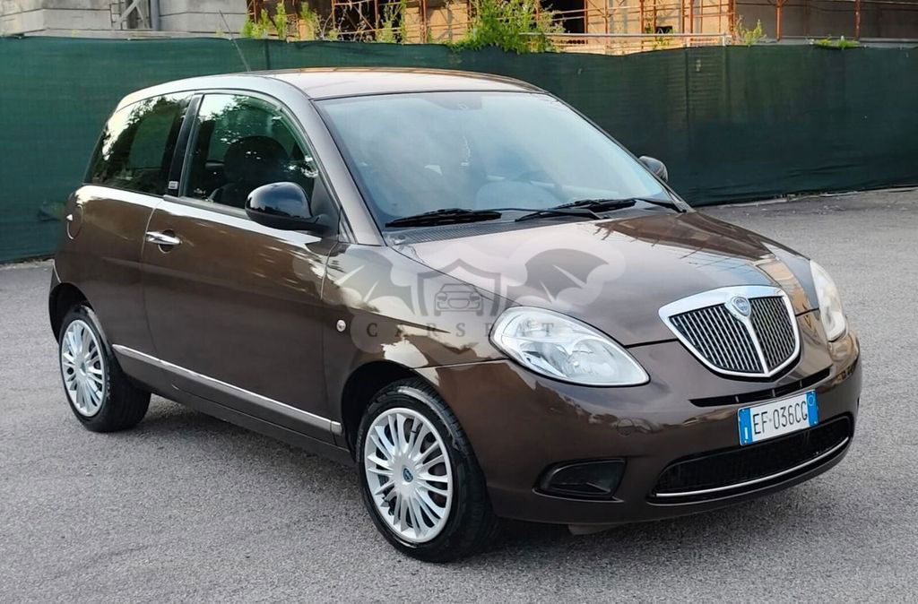 Lancia Ypsilon 2010