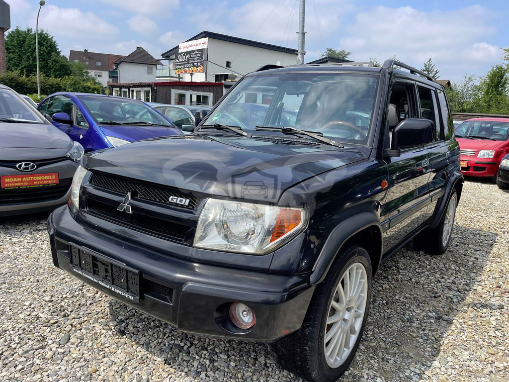 Mitsubishi Pajero 2004