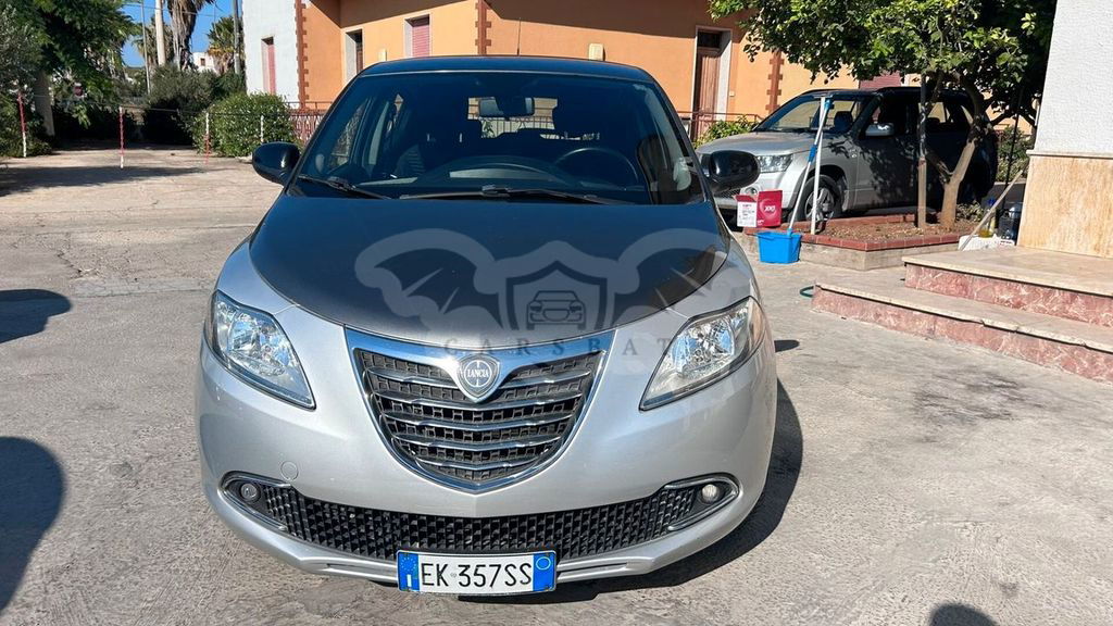Lancia Ypsilon 2011