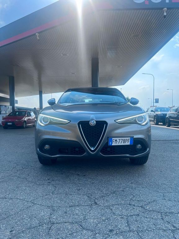 Alfa Romeo Stelvio 2017