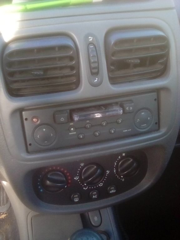 Renault Clio 1999