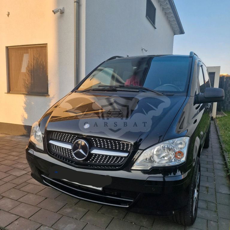 Mercedes-Benz V 220 2013