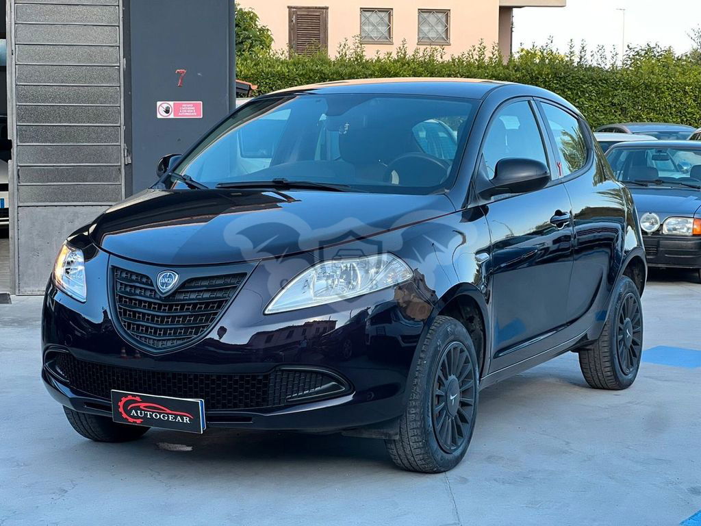 Lancia Ypsilon 2014