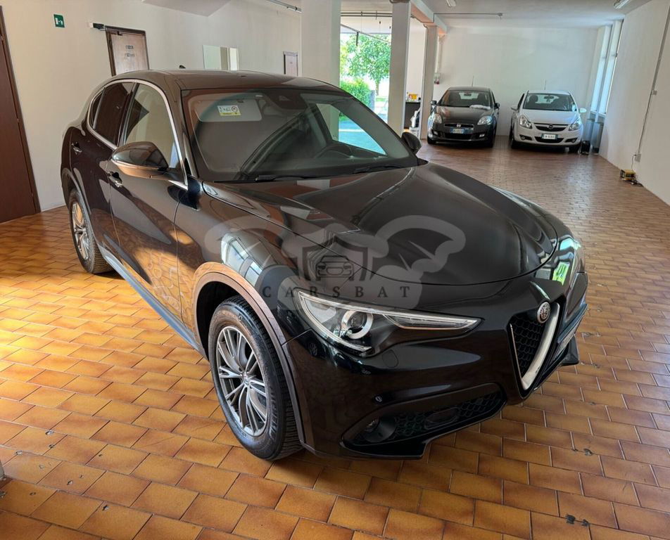 Alfa Romeo Stelvio 2017