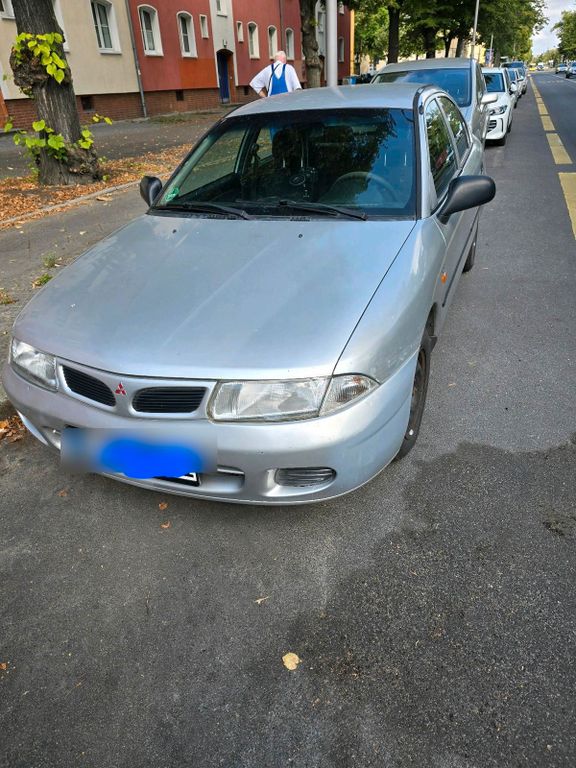 Mitsubishi Carisma 1998