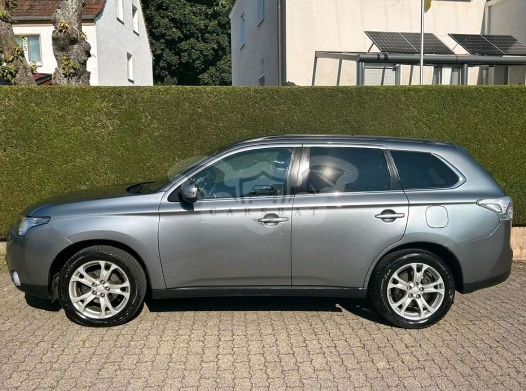Mitsubishi Outlander 2013