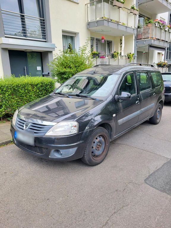 Dacia Logan 2011