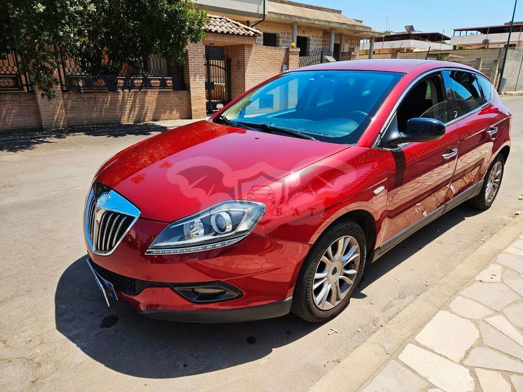 Lancia Delta 2010