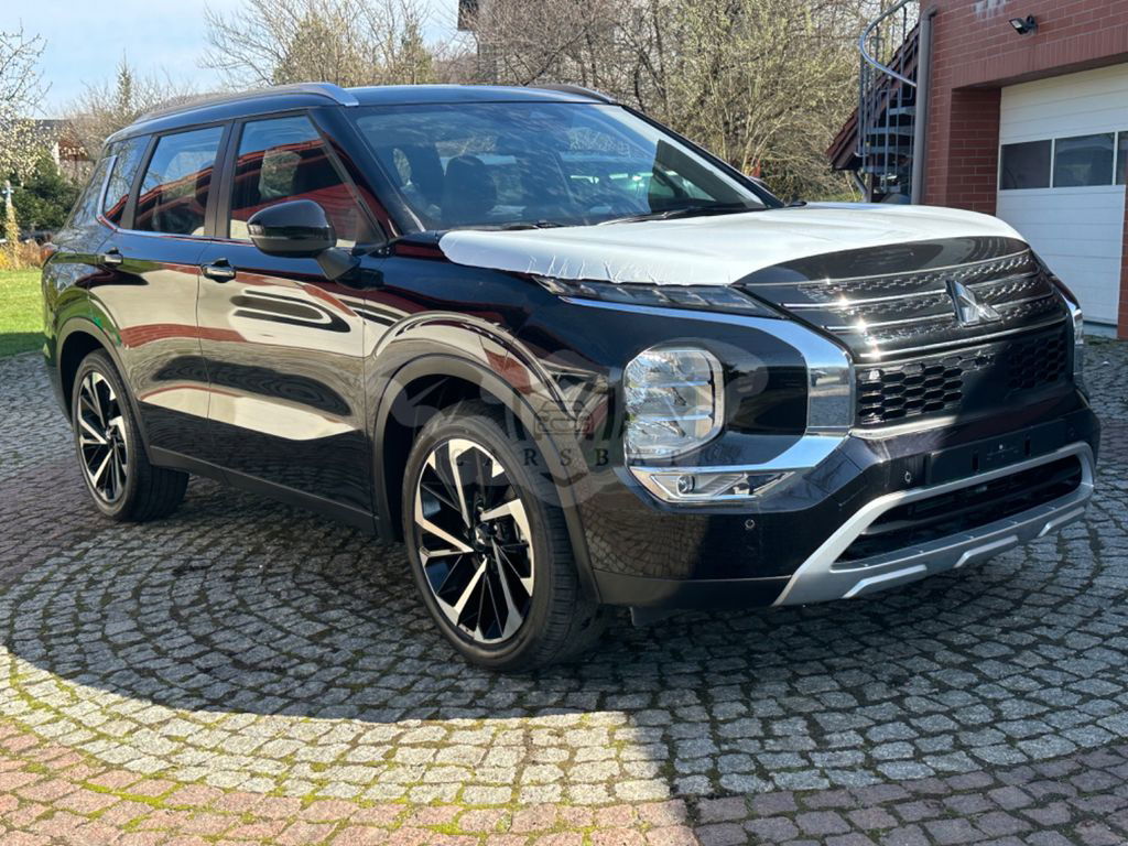 Mitsubishi Outlander 2023