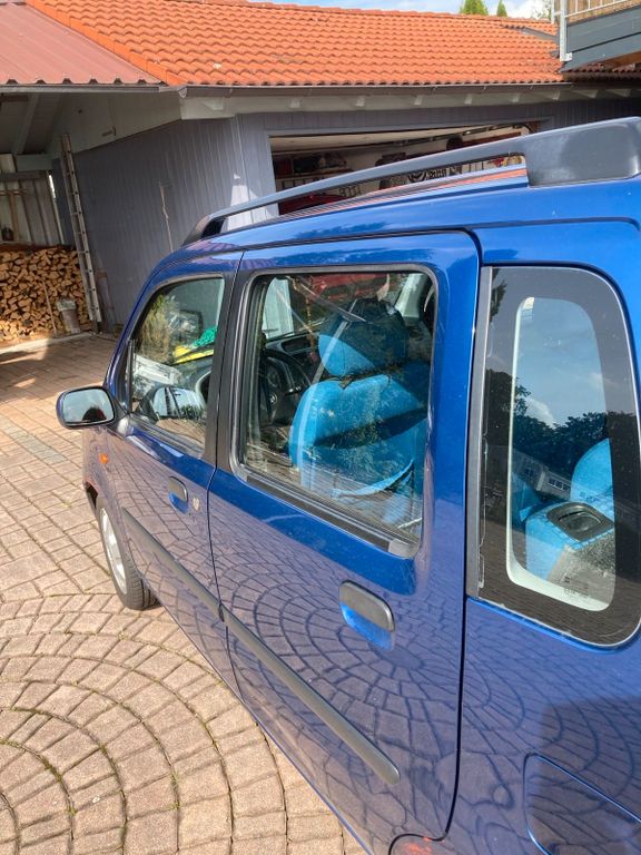 Opel Agila 2003