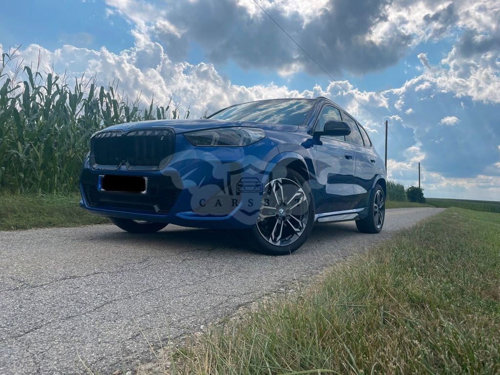 BMW iX1 2023