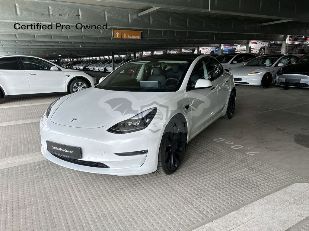 Tesla Model 3 2021
