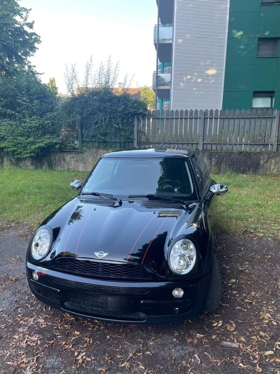 Mini One 2004
