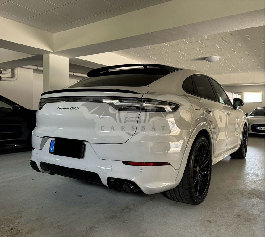 Porsche Cayenne 2021