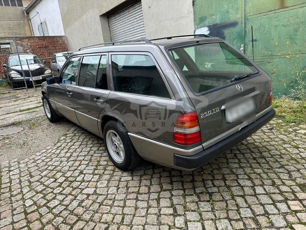 Mercedes-Benz 250 1992