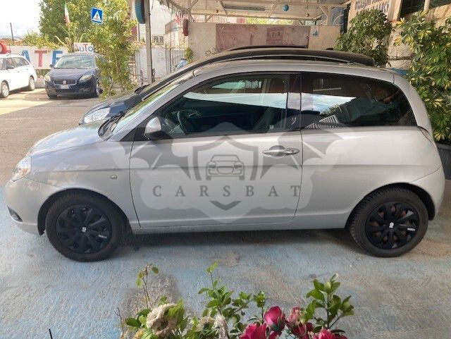 Lancia Ypsilon 2010