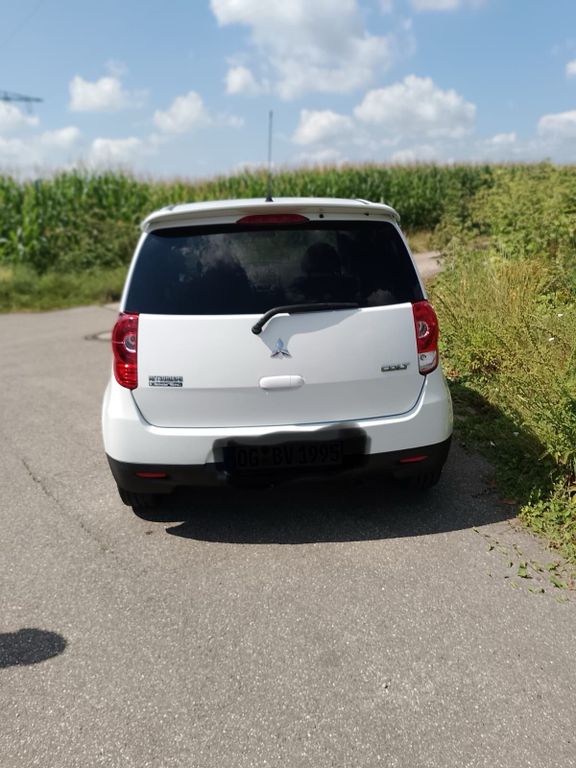 Mitsubishi Colt 2013