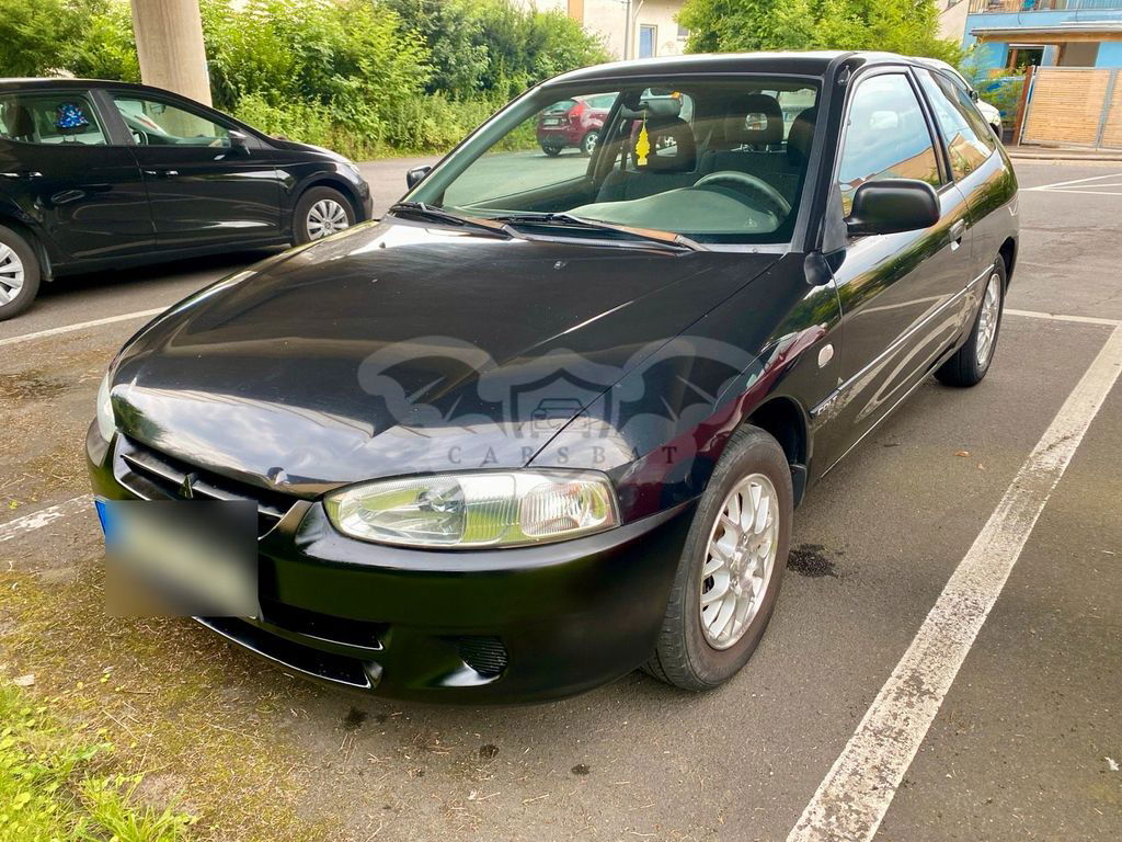 Mitsubishi Colt 2001