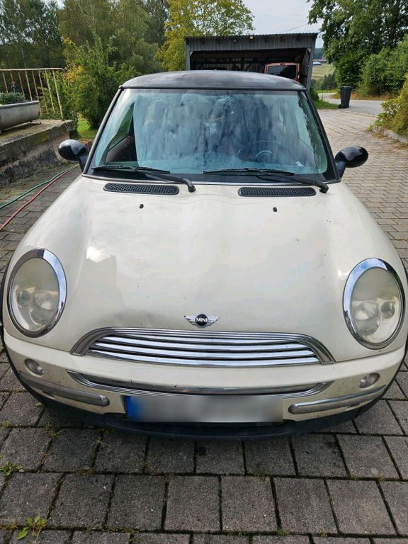 Mini One 2004